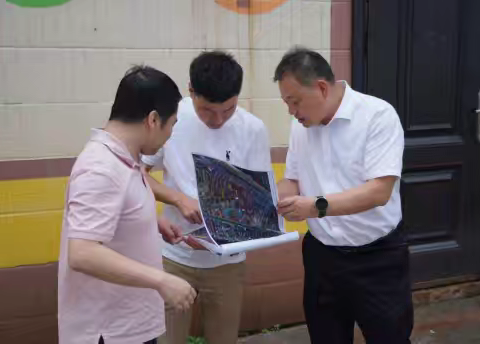 徐建平深入2025年老旧小区改造挂点项目调研