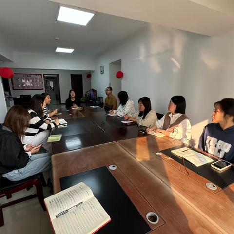 张家村街道黄东社区召开医保推进会