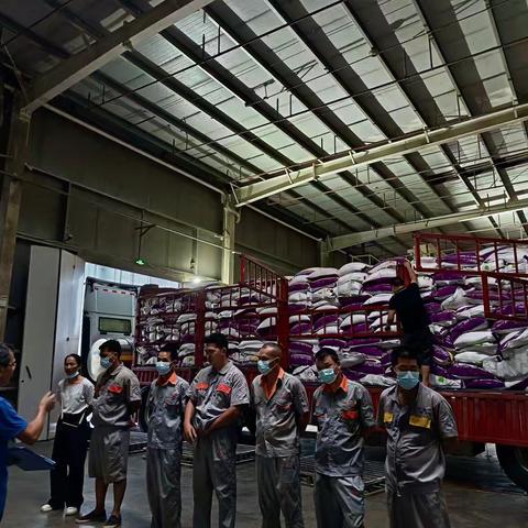 八载风华，技筑匠心 —— 北海基地饲料车间开展原料码盘技能比武