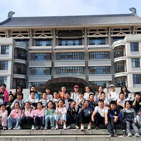 小手牵大手，研学北大行！萌娃解锁名校成长新体验
