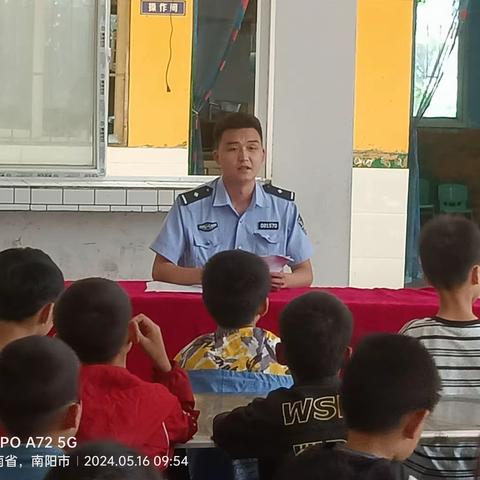 与法同行   健康成长 ——桑庄镇新华小学开展法治教育进校园活动