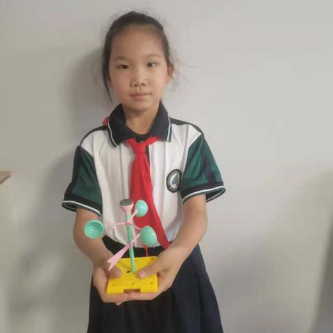 探气象奥秘 筑科学童梦---曙光第四小学科学学科活动