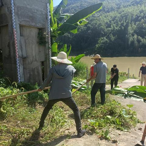 霍口乡开展“护河爱水 清洁家园”活动