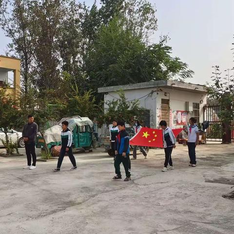 卫辉市上乐村镇武庄完全小学升旗仪式