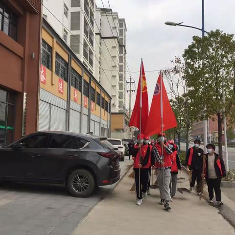 传承雷锋精神 践行时代新风