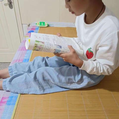 让读书走进人生，让人生飘逸书香——仲院小学一年级二班读书活动