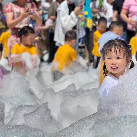 剑阁县公兴小学附属幼儿园“缤纷仲夏日  泡泡乐翻天”六一亲子狂欢活动