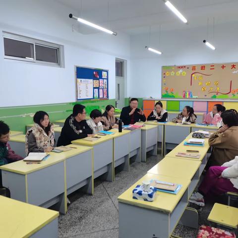 细读课标、精研教材、扎实课堂———七中小学部“岗位大练兵”数学教研活动