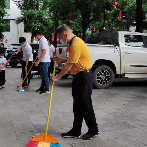 【喜迎二十大】节前大清扫 美颜迎国庆，乐东城投开展卫生大扫除活动