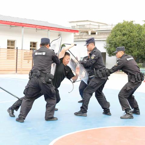 反恐防暴警钟长鸣，校园安全重于泰山