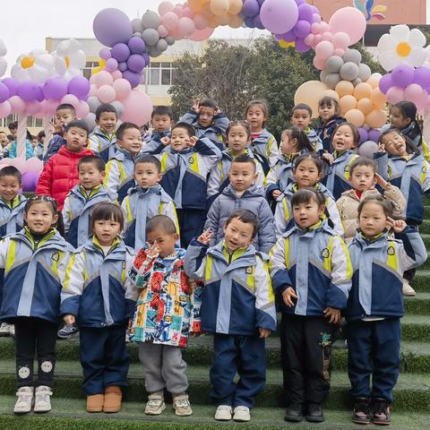 走向春日——正安县第六幼儿园中一班三月小结