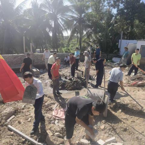 围墙坍塌存隐患，合力修缮护安全