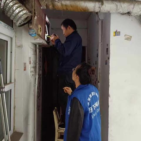 风雨“断电”生愁 社区“接力”解忧