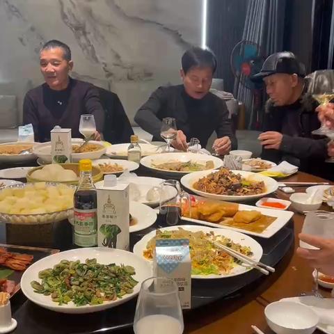 相约丰泽园，共叙师生情