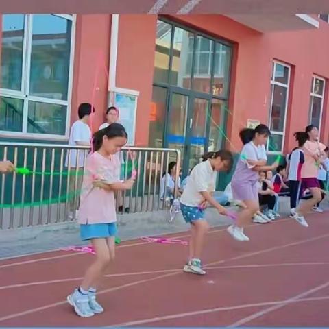 “绳”彩飞扬，“跳”战自我——穆口小学跳绳比赛