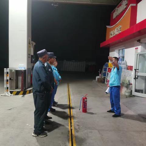 伊犁销售公司托海加油站精准发力实现“国庆”增效上量