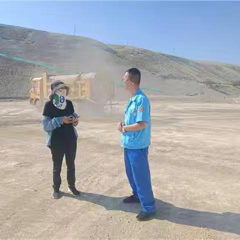 伊犁销售公司红旗加油站客户拜访与政企办卡同步行 市场份额稳中求进