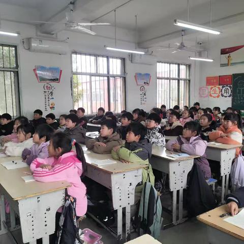 墨香润童心 硬笔绽芳华——记桑庄镇中心小学三三班书法课