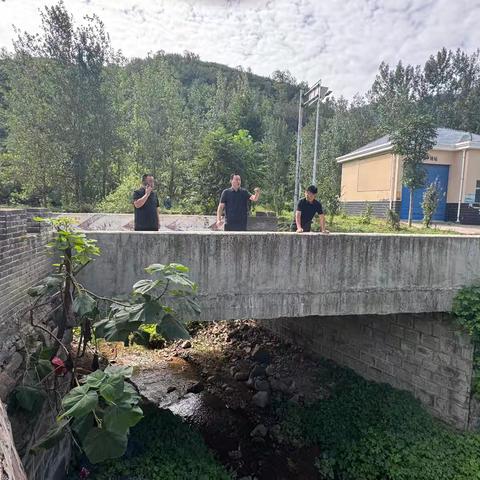 凝心聚力攻环保 携手共护宫前绿