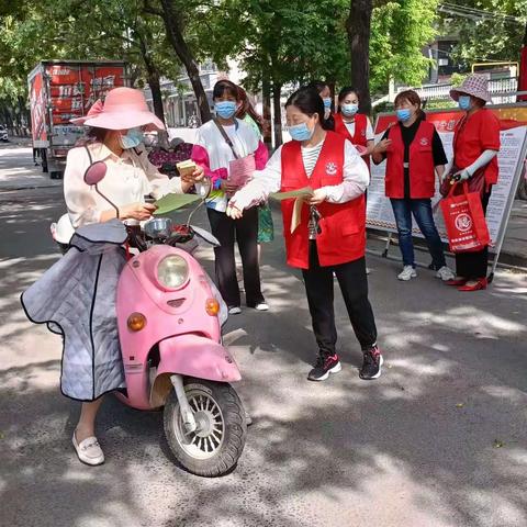 舞钢市多种形式纪念中国计生协成立42周年