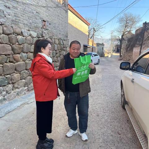 进农村，让禁毒清风拂遍乡野角落