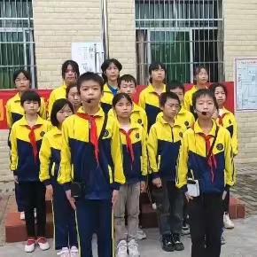 弘扬红色文化——记银坑镇年丰小学“红色诗旅”朗诵比赛