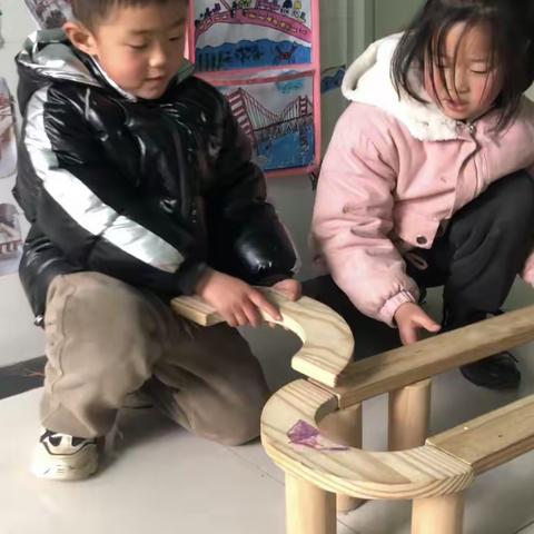 高速公路——南镇中心幼儿园大班积木区观察记录