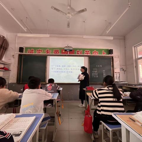 春暖花开好时节，语文教研展新篇——邵原中心校东片区开展区域教研活动