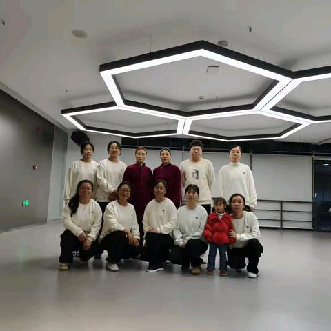 遂昌县2024年“”青年夜校”八段锦培训圆满结束