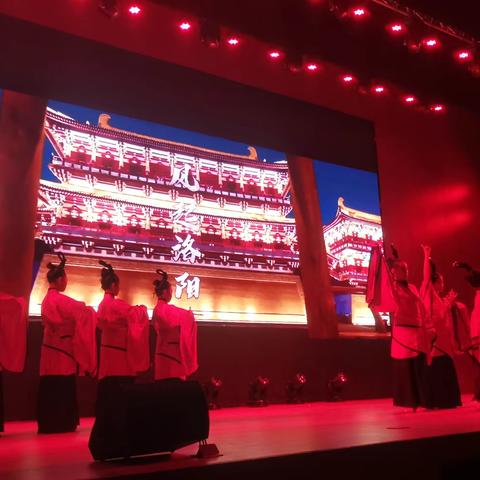 2024元旦八年级演出2