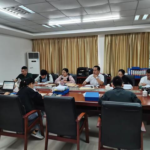 第三巡察组召开第1次工作例会
