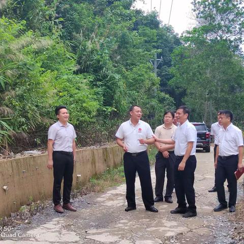 白沙县政府县长黄聪到南开乡开展下访活动