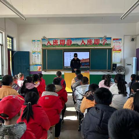 礼法不可废，心系国防——同家庄镇中心小学开展国防教育活动