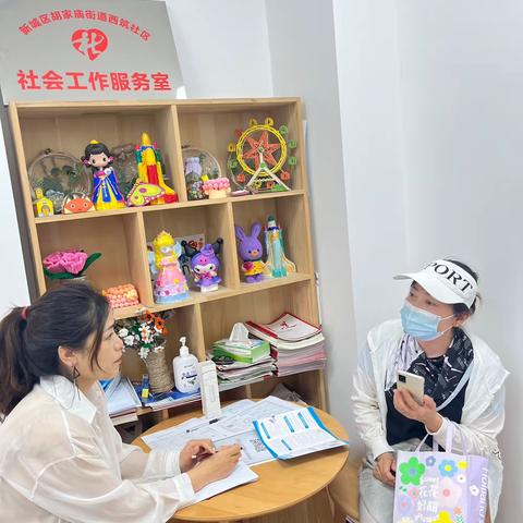 西筑社区开展电子社保卡宣传服务