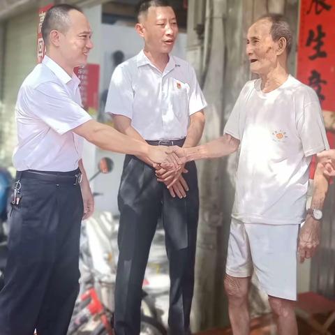 港门村社区党总支开展“七一”前夕走访慰问困难党员、老党员、老干部活动