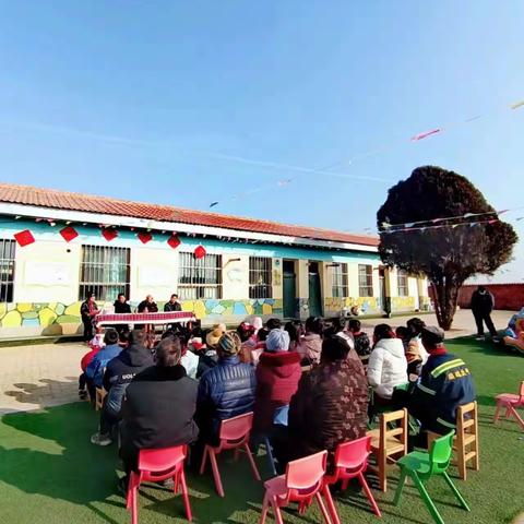 白草塬镇树王小学"庆元旦·迎新年"联欢会