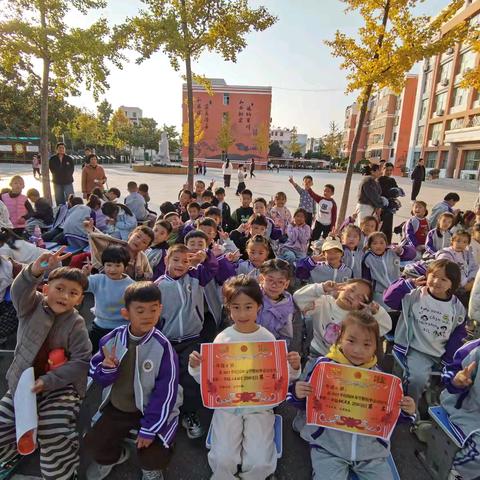 【莒县第四实验小学·乐真教育】一年级（四）班之“运动使我快乐”