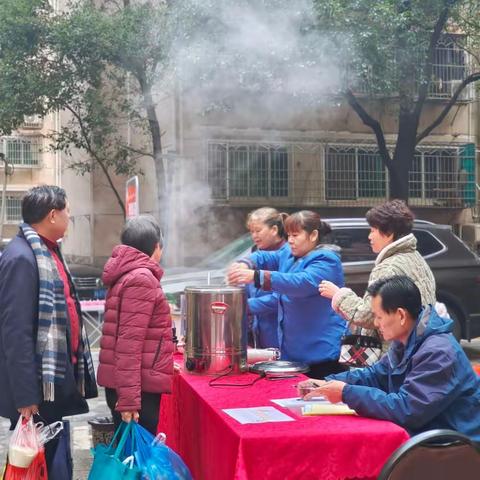 “便民于心，服务于行”鸿景雅苑便民活动