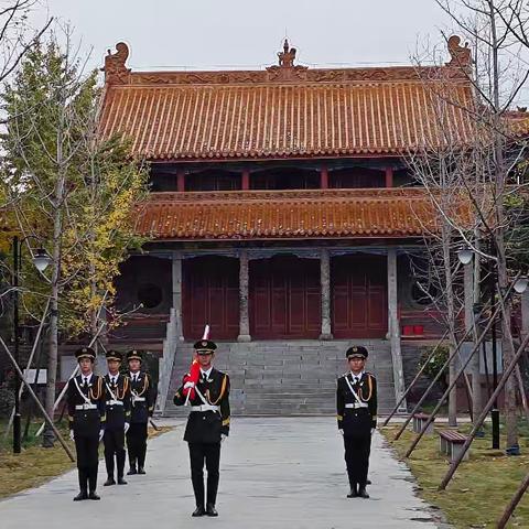 建安区二高高二年级升旗仪式：消防安全铭记于心