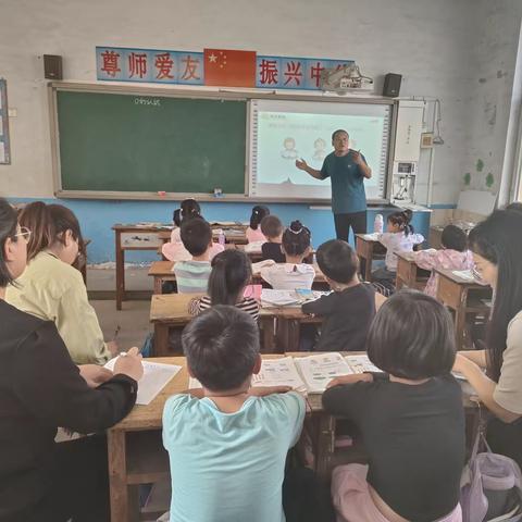 青蓝碰撞 示范引领——河间市沙洼乡禅阁小学骨干教师数学示范课活动