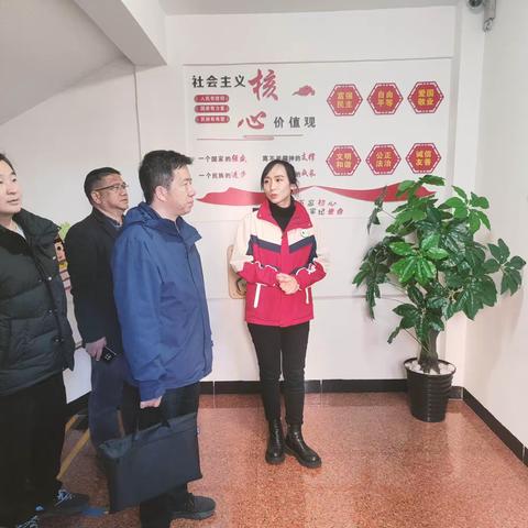 弥勒市北辰明珠幼儿园接待教师教育学院领导班子- -行入园开展实习调研