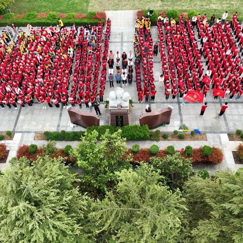 清明时节祭英烈  新征程上铸辉煌               ——新洲区阳逻街第四小学“和乐”教联体清明祭英烈