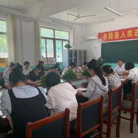 人人讲安全、个个会应急——畅通生命通道——尚店镇洼里中心小学“安全生产月”活动