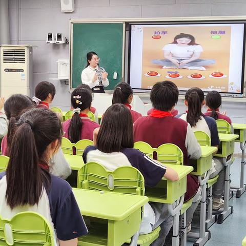 【师大附实校小学南·心理健康教育】“拥抱青春，快乐成长”心理讲座——六年级女生青春期教育