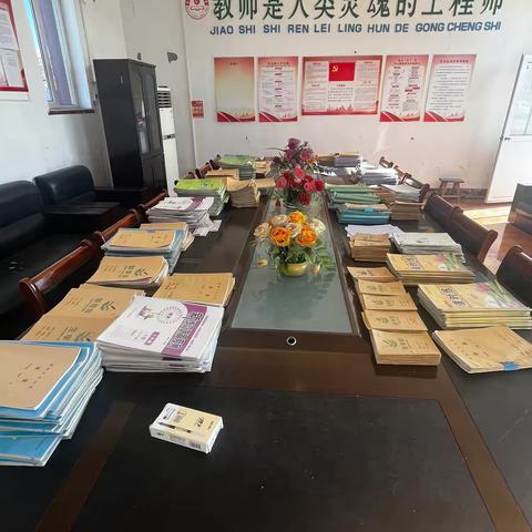 以展促教，以评促学——仁村中心校作业教案成果展评