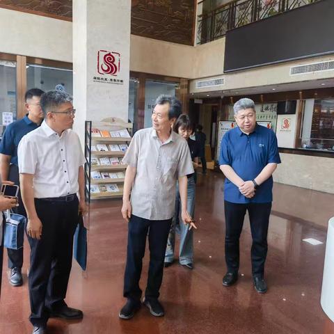 市委社会工作部副部长许可一行到趵突泉街道调研新兴领域党建工作