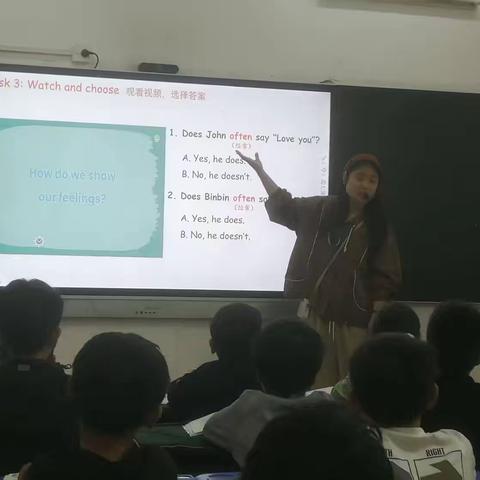 以美润心 以语启智——浚州北关小学英语、社会组听评课活动