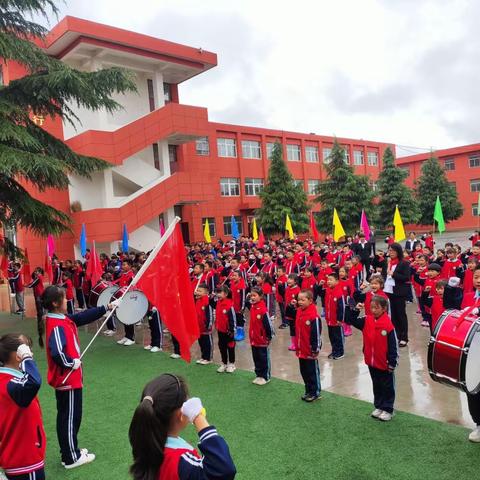 “学习二十大，争做好队员”——梁村中心小学新队员入队仪式