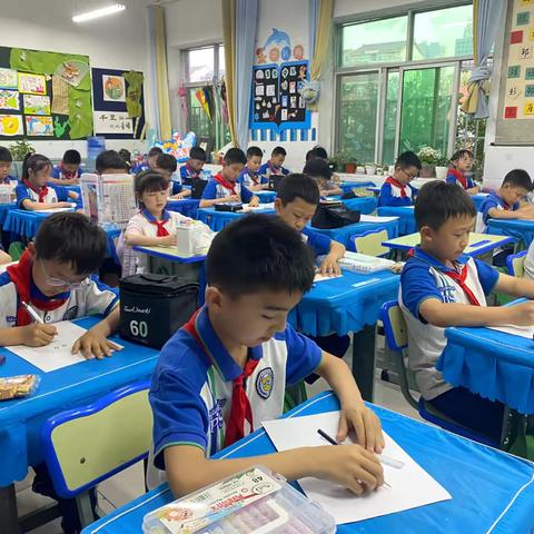 洋县实验学校魅力小学部三1青云班班本课程——我为班级设计吉祥物