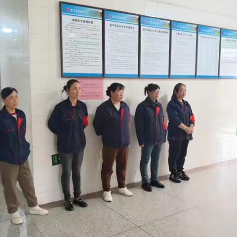 《筑牢育人阵地，彰显德育匠心》 ——记奋斗在一线的高二年级公寓管理团队